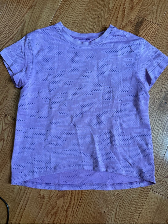 lululemon athletica Tops - Lululemon train to be short sleeve shirt